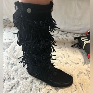 Black Minnetonka boots
